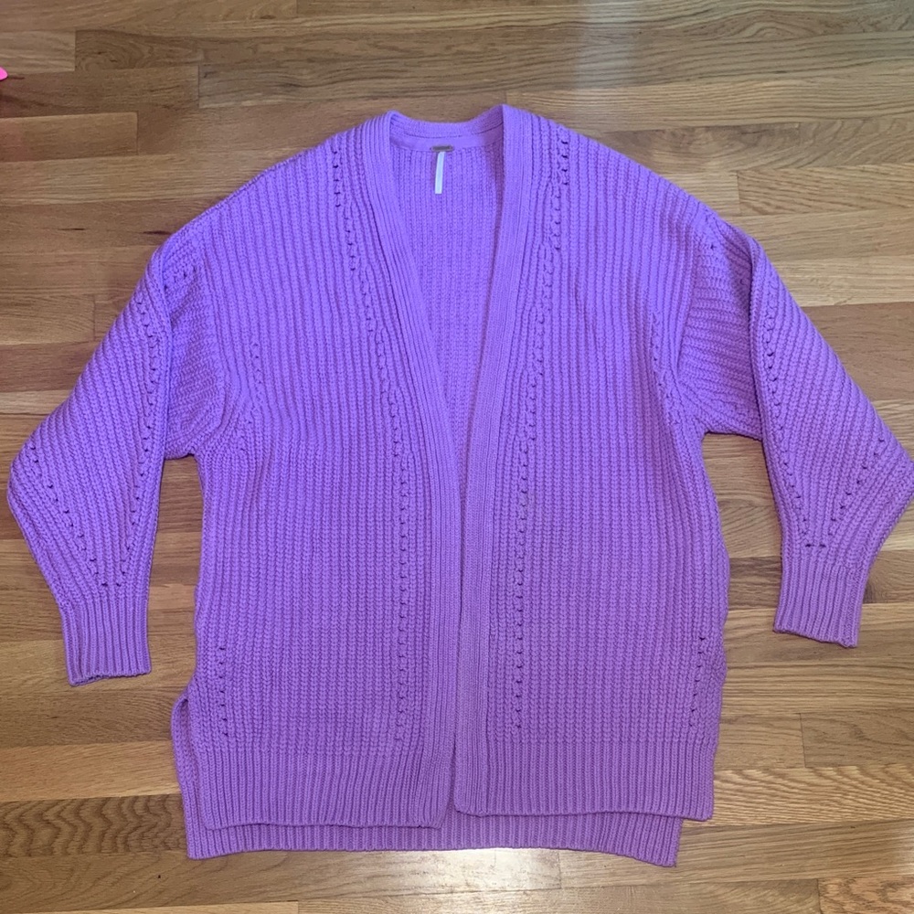 Like new Free People “Nightingale” oversized cardigan! 💜